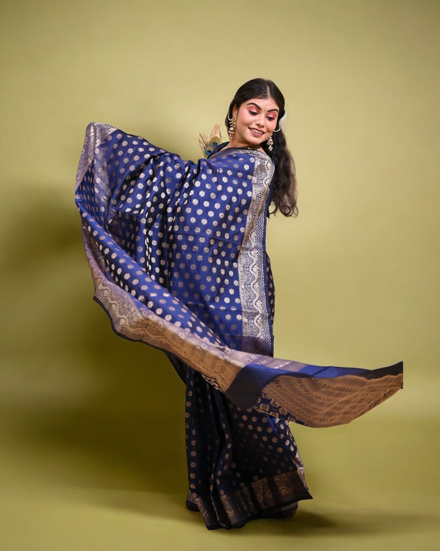 Banarasi Zari Booti Saree