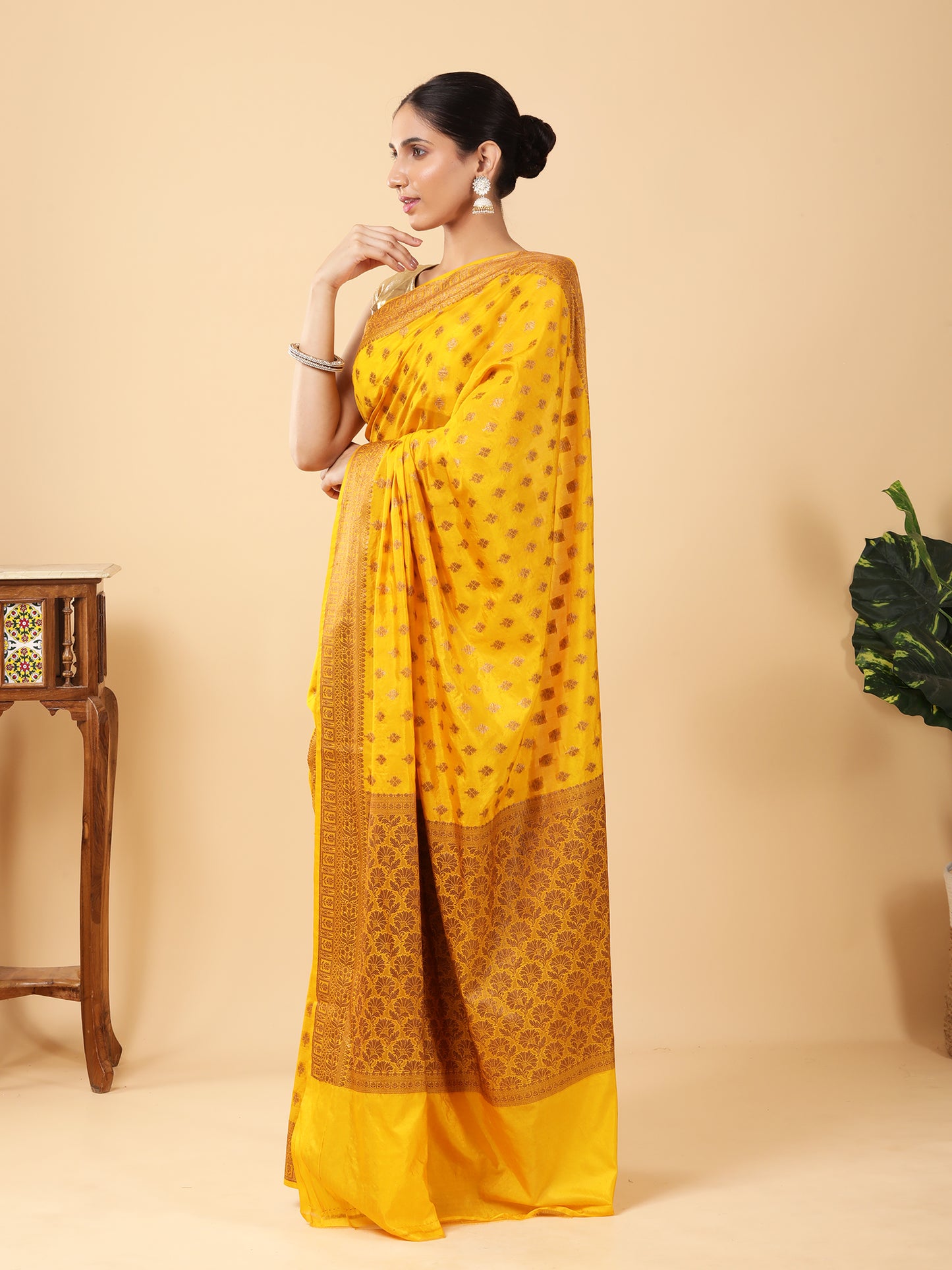 Soft Silk Saree with Rudraksha Zari Work side full 1